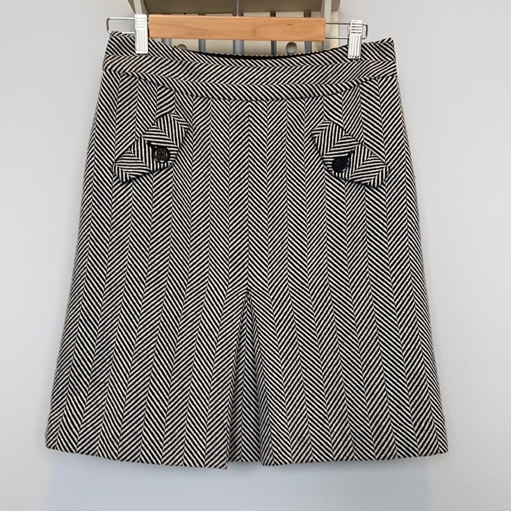 Wool chevron pattern skirt